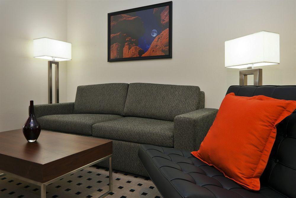 Radisson Hotel Colorado Springs Airport ห้อง รูปภาพ