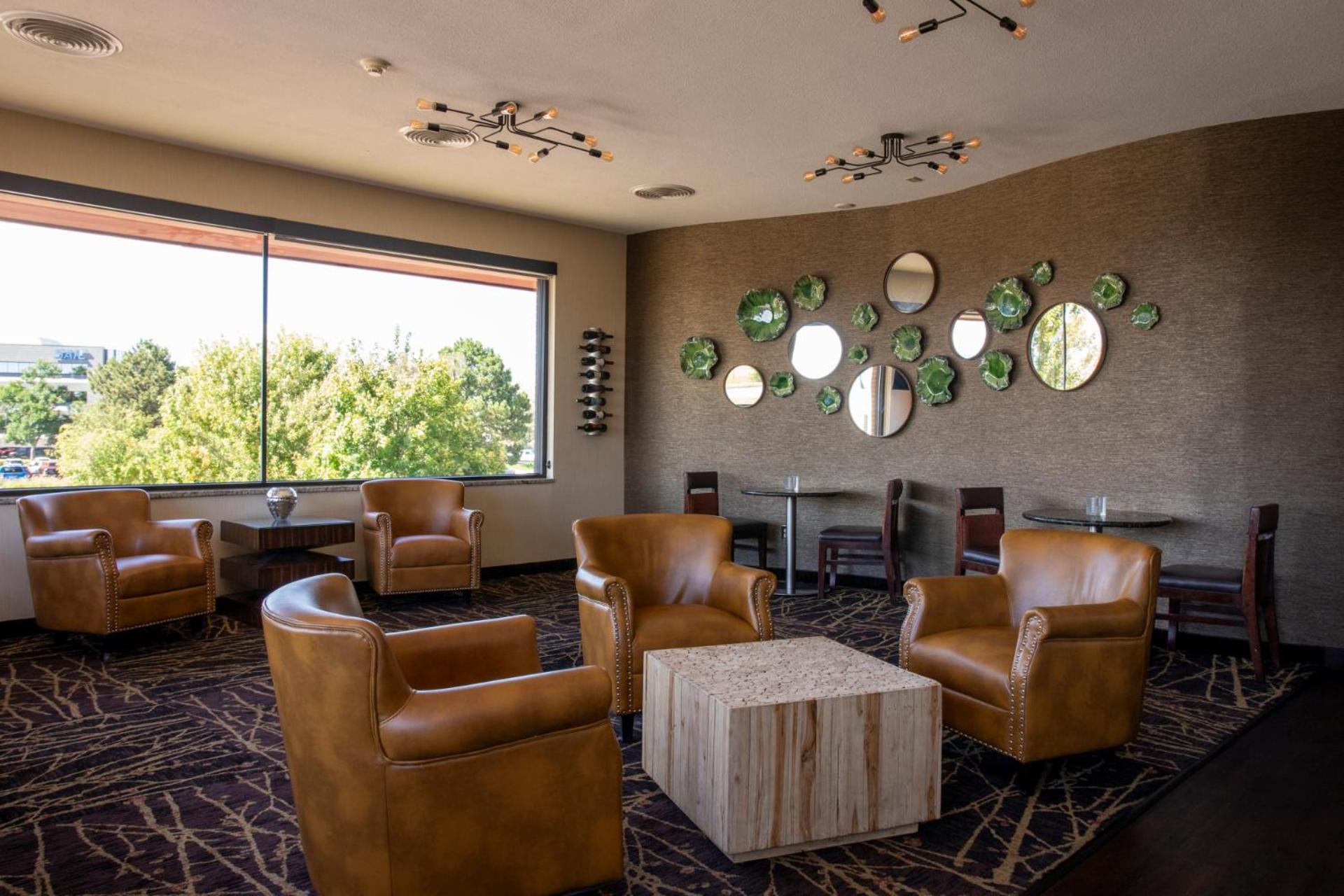 Radisson Hotel Colorado Springs Airport ภายนอก รูปภาพ