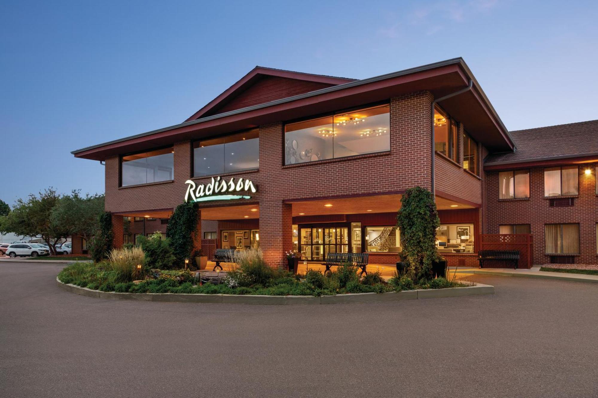 Radisson Hotel Colorado Springs Airport ภายนอก รูปภาพ